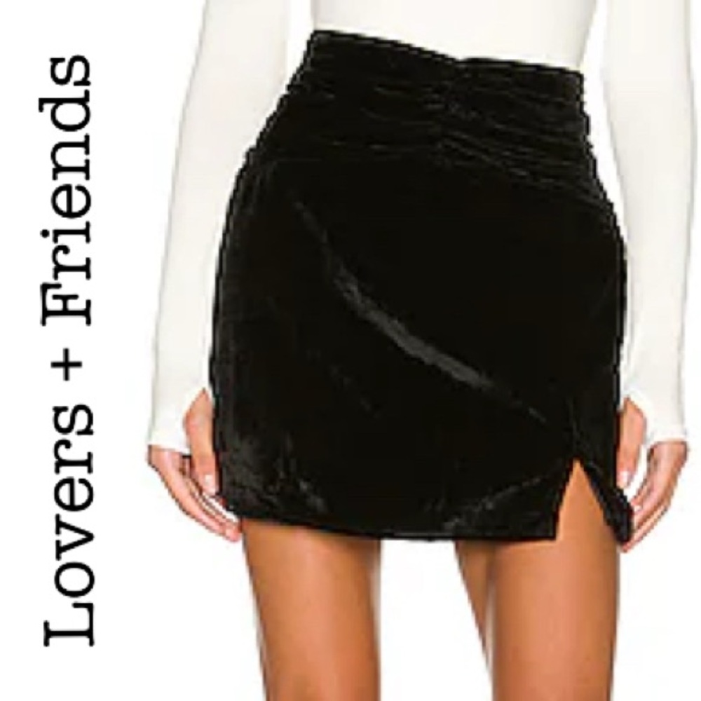 Lovers + Friends Zanele Black Velvet Mini Skirt Size Small
